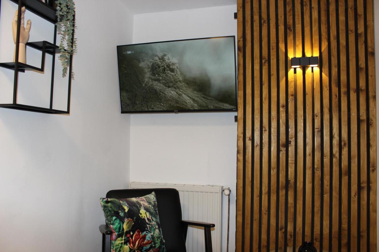 Kleine Souterrain Wohnung Naehe Hamburg Ной-Вульмсторф Екстер'єр фото