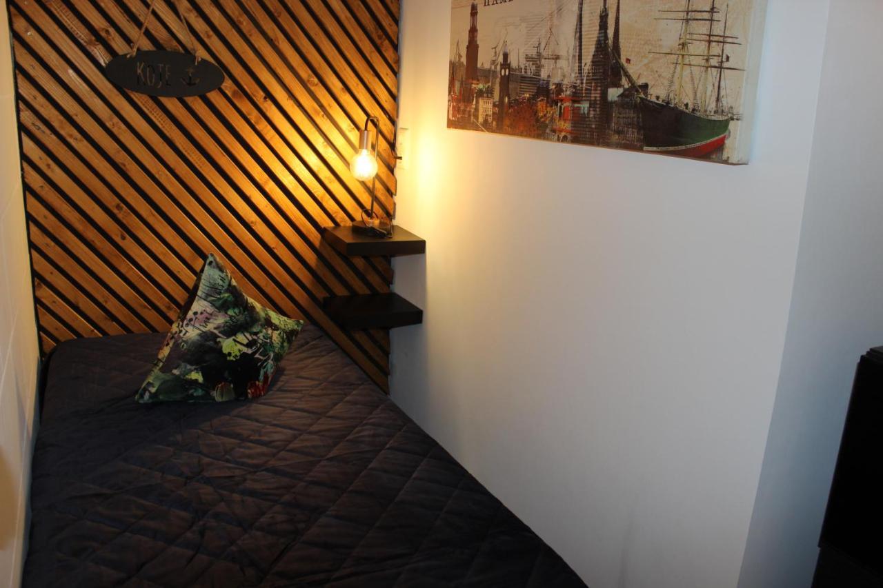 Kleine Souterrain Wohnung Naehe Hamburg Ной-Вульмсторф Екстер'єр фото